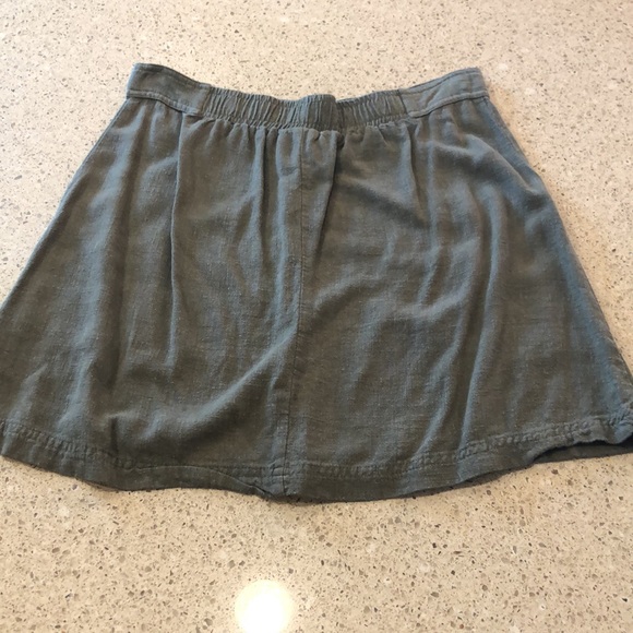 Universal Thread Women’s Linen Skirt - Army Green - Picture 3 of 4